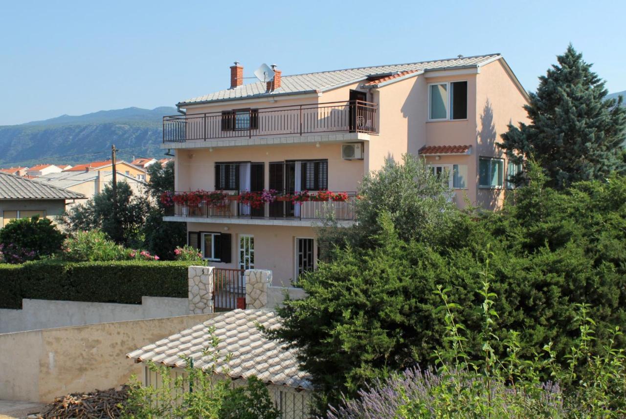 Apartments With A Parking Space Novi Vinodolski - 5587 外观 照片