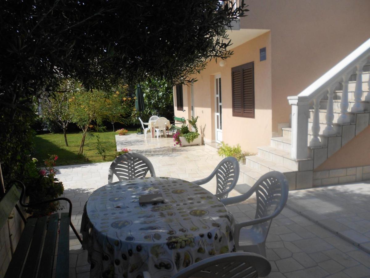 Apartments With A Parking Space Novi Vinodolski - 5587 外观 照片