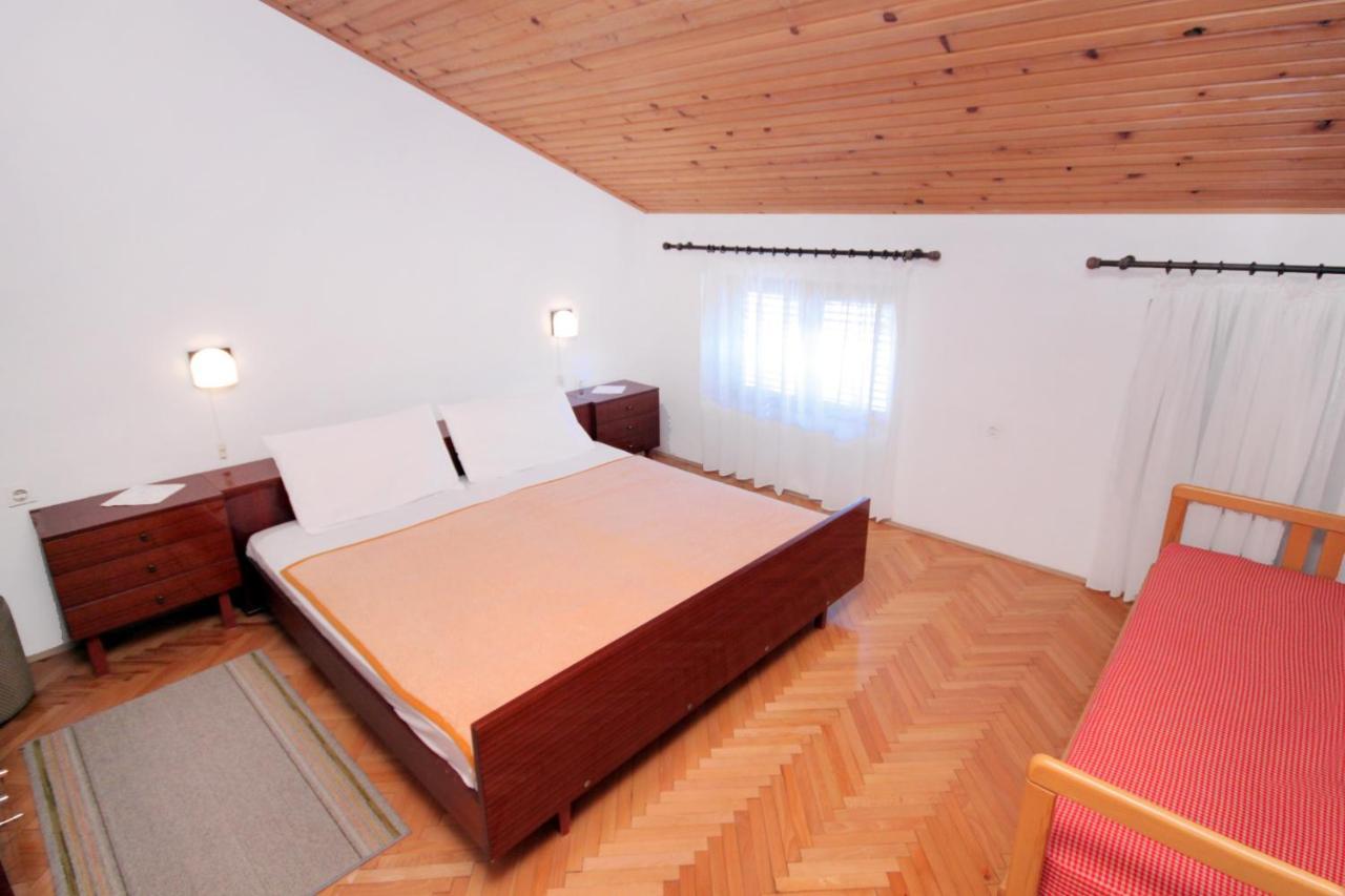 Apartments With A Parking Space Novi Vinodolski - 5587 外观 照片